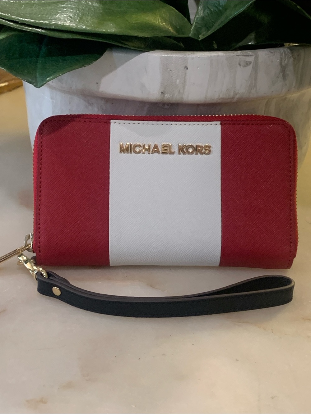 Michael Kors Jet Set Travel Center Stripe Wristlet Wallet Pink White Saffiano